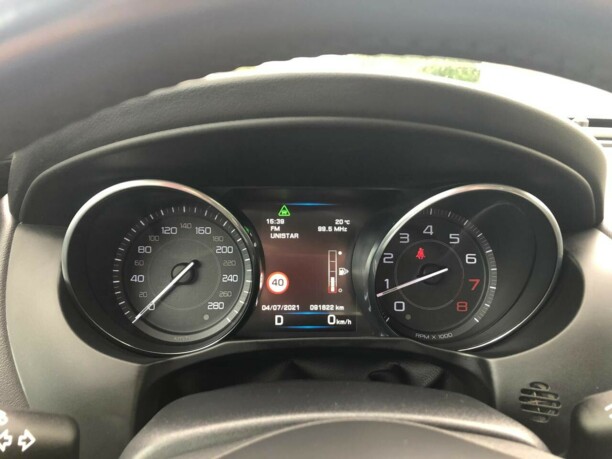 Jaguar XE, 2015 г.