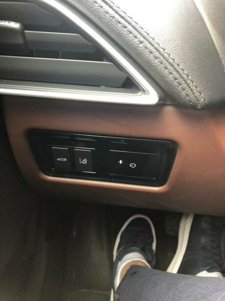 Jaguar XE, 2015 г.