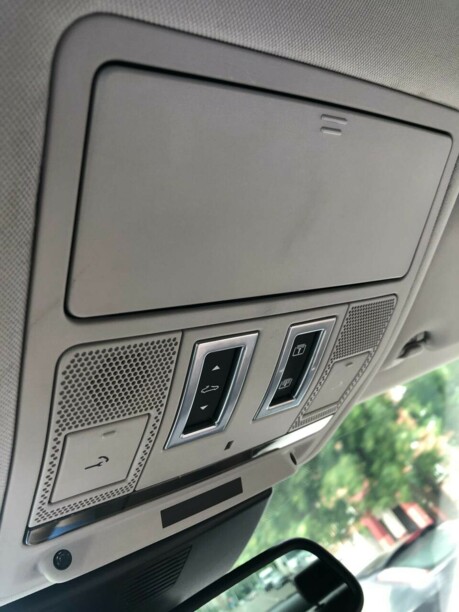 Jaguar XE, 2015 г.
