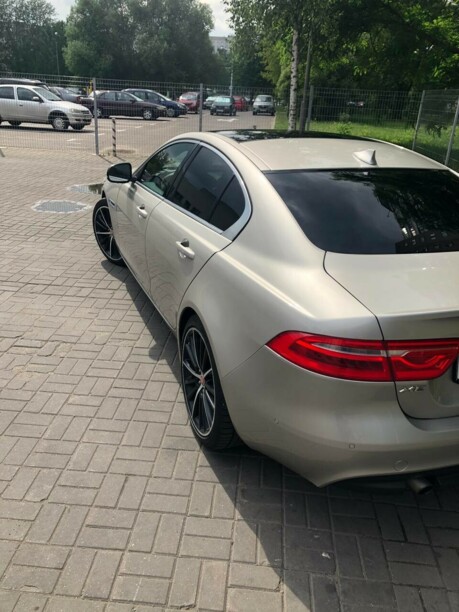 Jaguar XE, 2015 г.