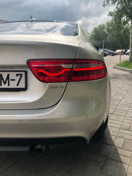 Jaguar XE, 2015 г.