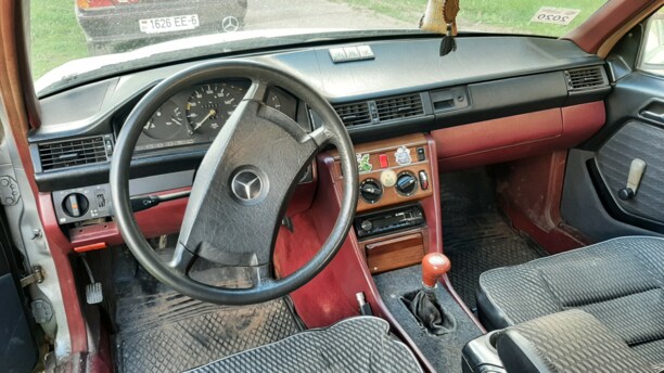 Mercedes-Benz E-Класс W124, S124, C124, A124, 1985 г.