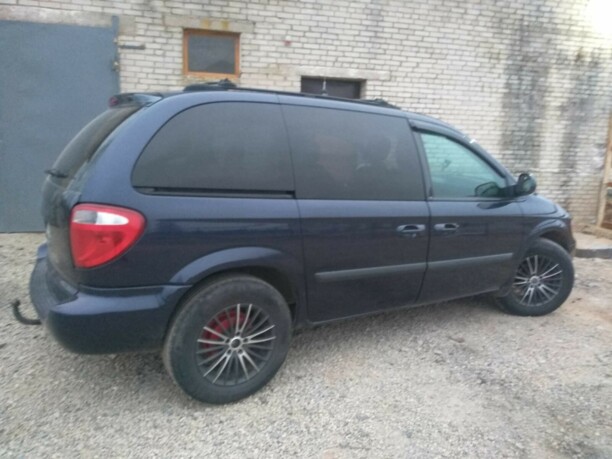 Dodge Caravan IV, 7 мест, 2005 г.