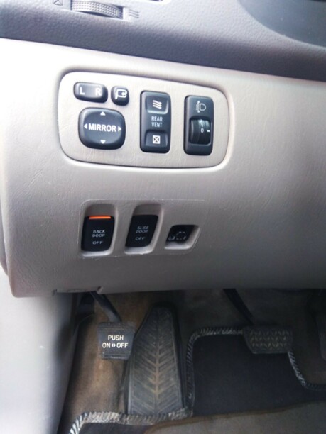 Toyota Sienna II (XL20) · Рестайлинг, 7 мест, 2006 г.