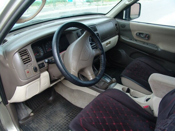 Mitsubishi Montero Sport, 2000 г.