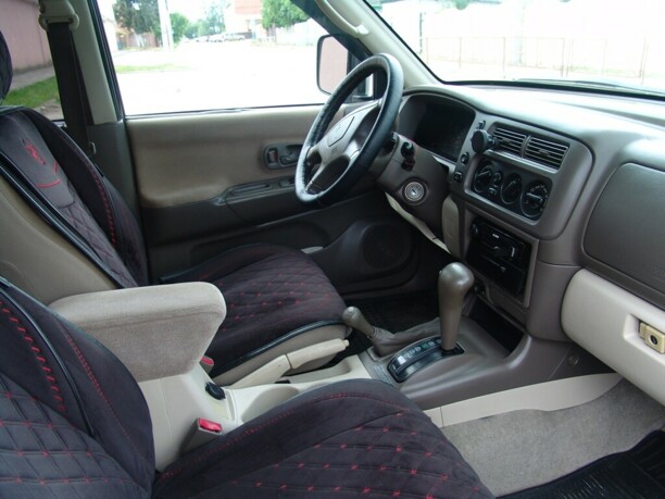 Mitsubishi Montero Sport, 2000 г.