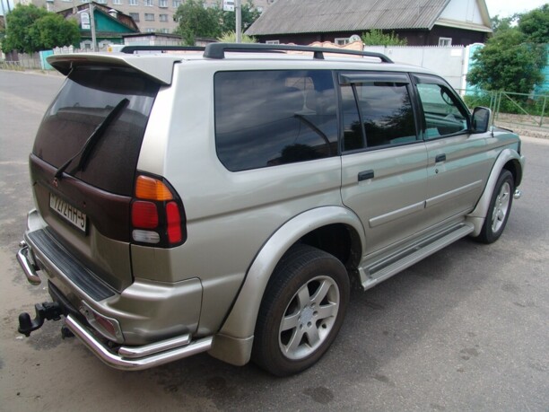 Mitsubishi Montero Sport, 2000 г.