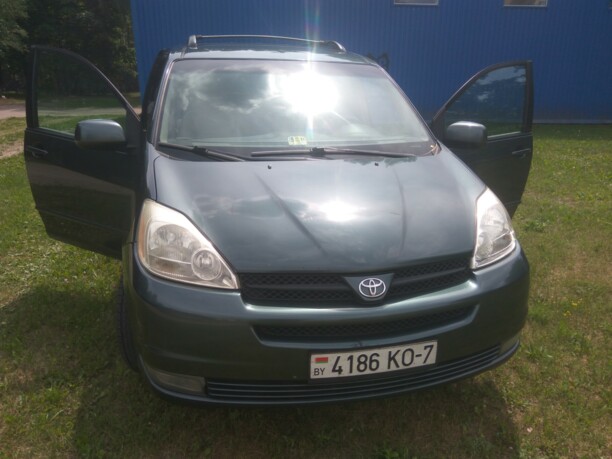 Toyota Sienna II (XL20), 7 мест, 2004 г.