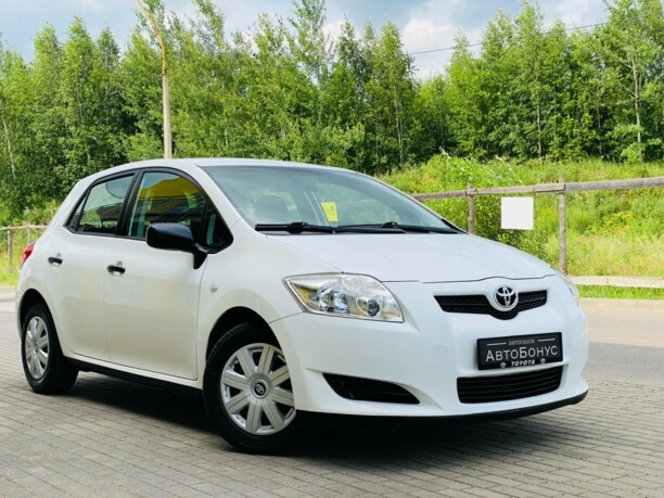 Toyota Auris I (E150), 2009 г.