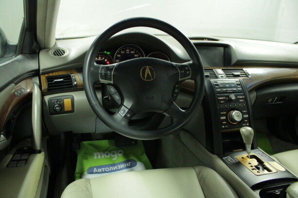 Acura RL KB1, 2004 г.