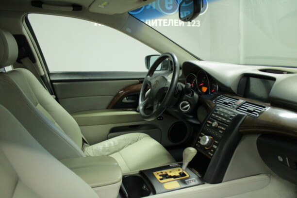 Acura RL KB1, 2004 г.