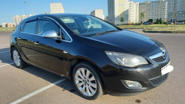 Opel Astra J, 2010 г.