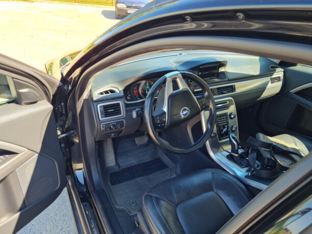 Volvo XC70 III · Рестайлинг, 2013 г.