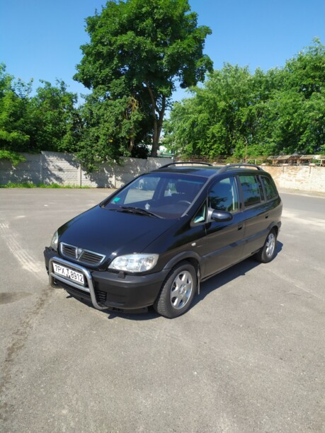 Opel Zafira A, 7 мест, 2000 г.
