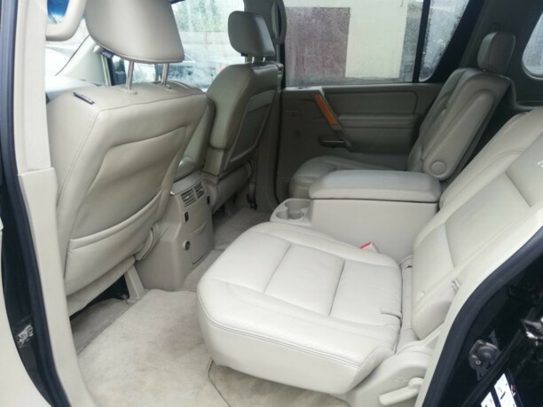 Infiniti QX56 I, 7 мест, 2005 г.