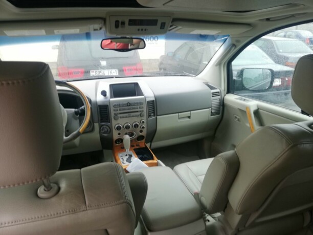 Infiniti QX56 I, 7 мест, 2005 г.