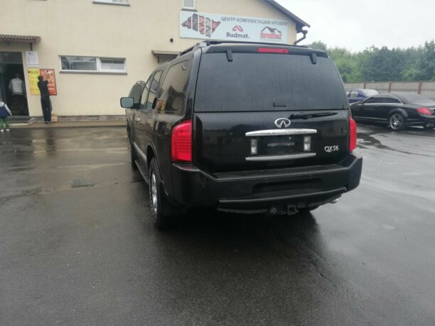 Infiniti QX56 I, 7 мест, 2005 г.