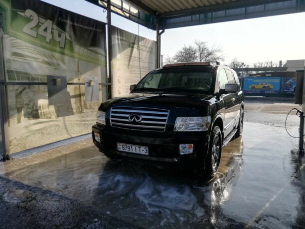 Infiniti QX56 I, 7 мест, 2005 г.