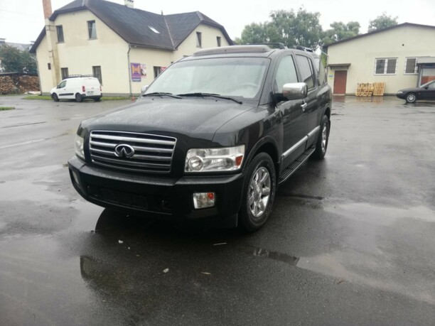 Infiniti QX56 I, 7 мест, 2005 г.