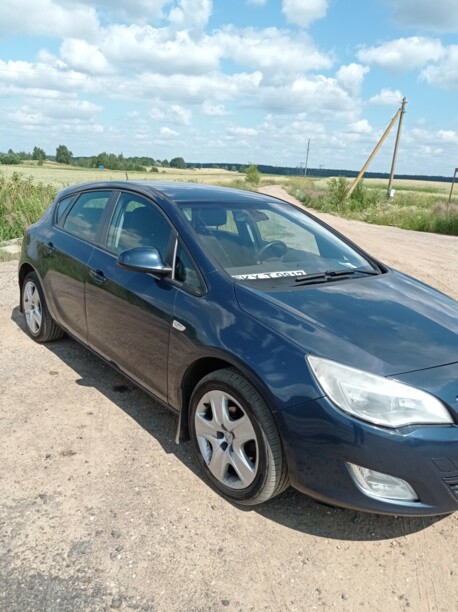 Opel Astra J, 2010 г.