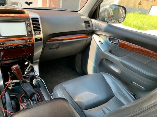 Toyota Land Cruiser Prado J120, 7 мест, 2008 г.