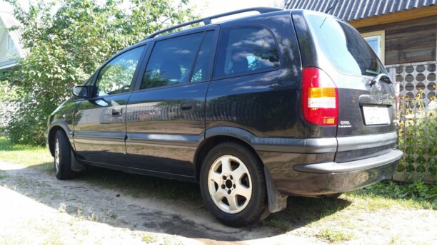 Opel Zafira A, 7 мест, 2000 г.