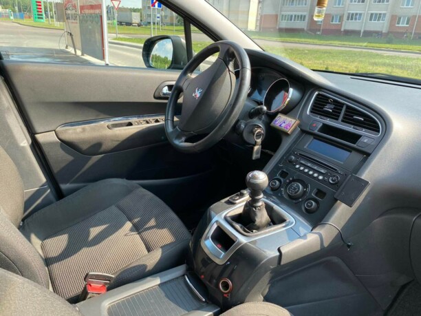 Peugeot 5008 I, 7 мест, 2010 г.