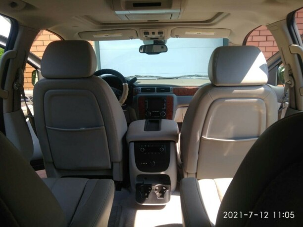 Chevrolet Tahoe GMT900, 7 мест, 2008 г.