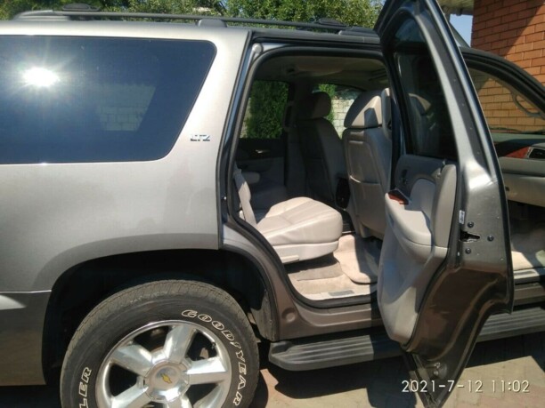 Chevrolet Tahoe GMT900, 7 мест, 2008 г.