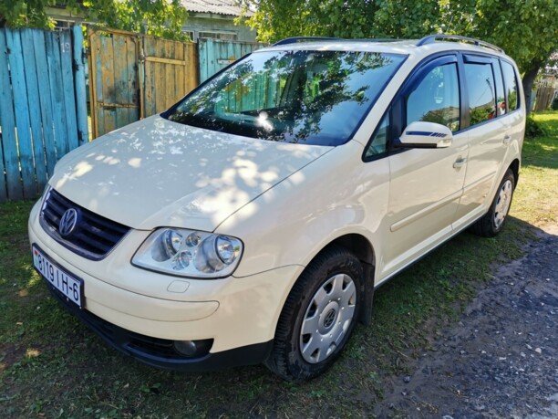 Volkswagen Touran I, 7 мест, 2005 г.