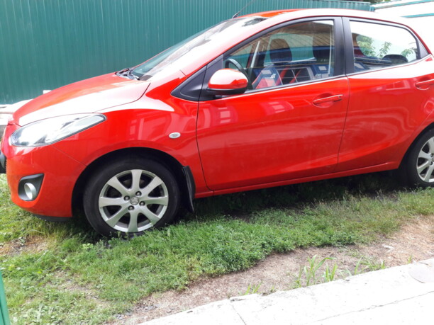 Mazda 2 II · Рестайлинг, 2011 г.