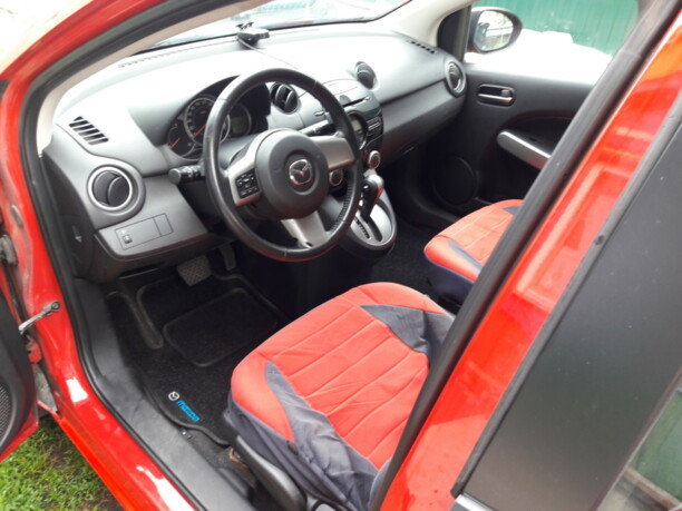 Mazda 2 II · Рестайлинг, 2011 г.