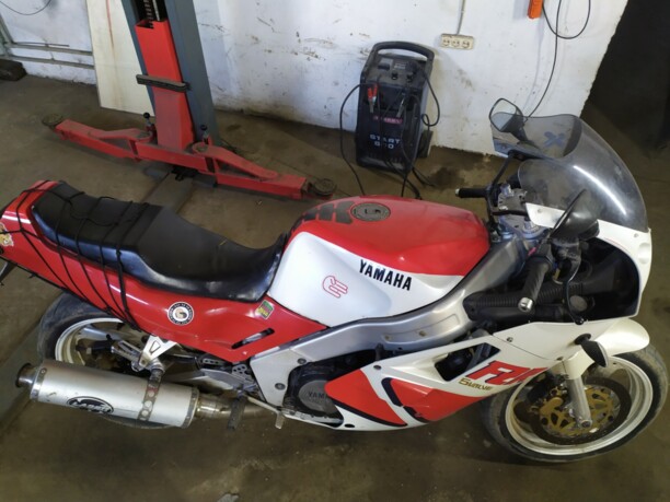Yamaha FZR FZR750, 1988 г.