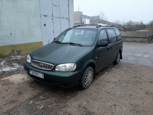 Kia Carnival I, 7 мест, 2000 г.