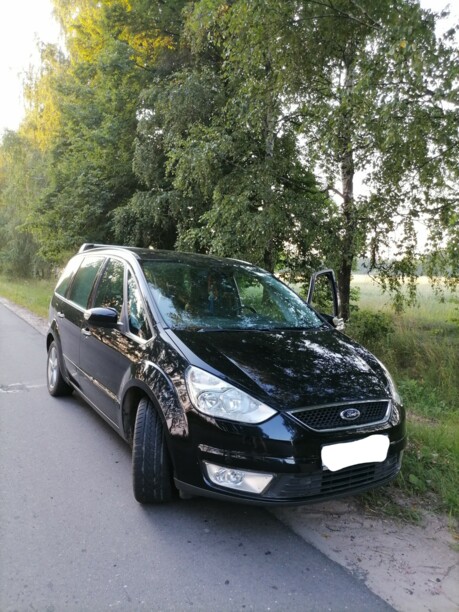 Ford Galaxy II, 7 мест, 2009 г.