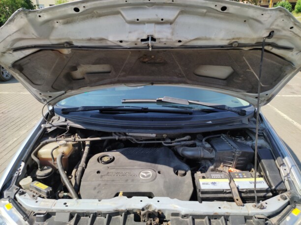 Mazda MPV II · Рестайлинг, 7 мест, 2004 г.