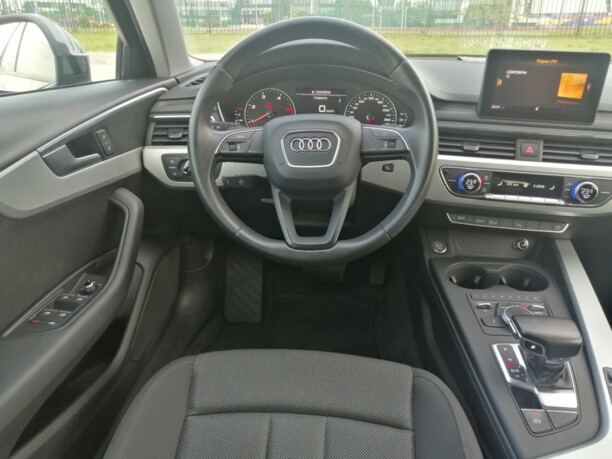 Audi A4 B9, 2017 г.