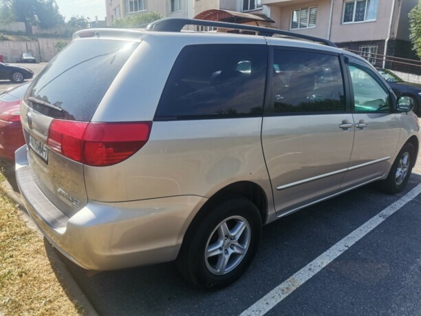 Toyota Sienna II (XL20), 7 мест, 2004 г.