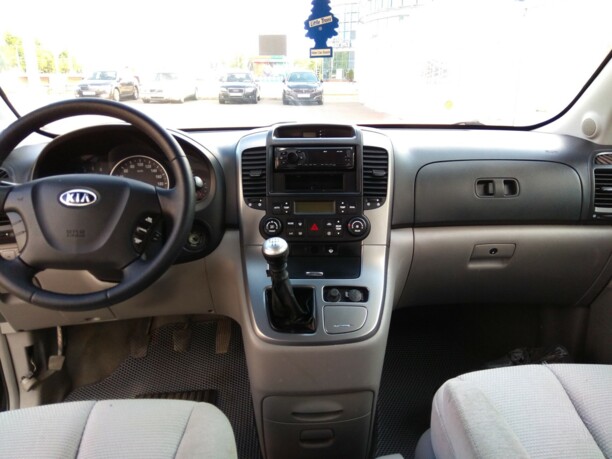 Kia Carnival II, 7 мест, 2006 г.
