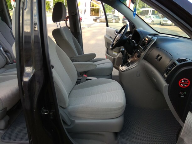 Kia Carnival II, 7 мест, 2006 г.