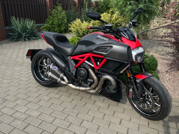 Ducati Diavel Carbon, 2015 г.