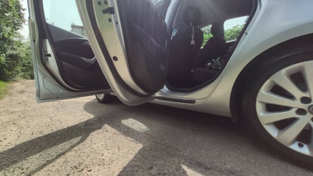Opel Astra J, 2011 г.