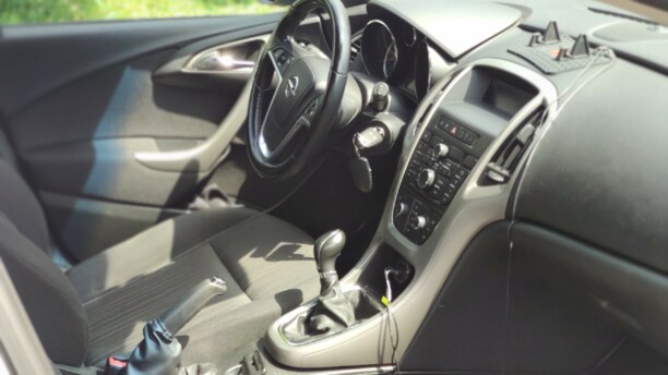 Opel Astra J, 2011 г.
