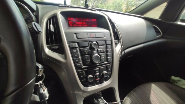 Opel Astra J, 2011 г.