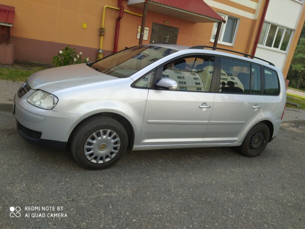 Volkswagen Touran I, 7 мест, 2005 г.