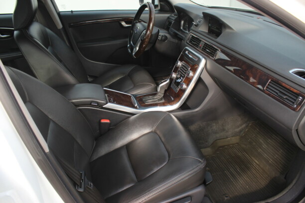 Volvo XC70 III · Рестайлинг, 2014 г.