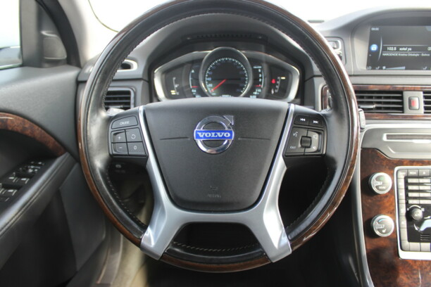 Volvo XC70 III · Рестайлинг, 2014 г.