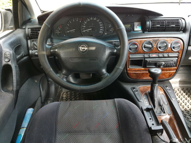 Opel Omega B, 1997 г.
