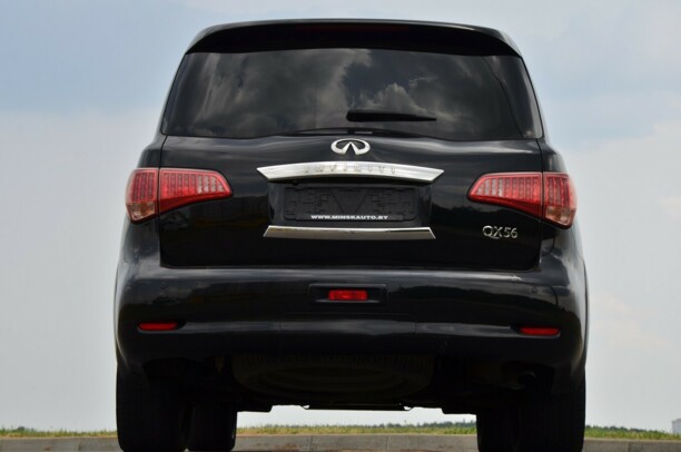 Infiniti QX56 II, 7 мест, 2011 г.