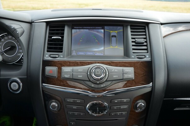 Infiniti QX56 II, 7 мест, 2011 г.